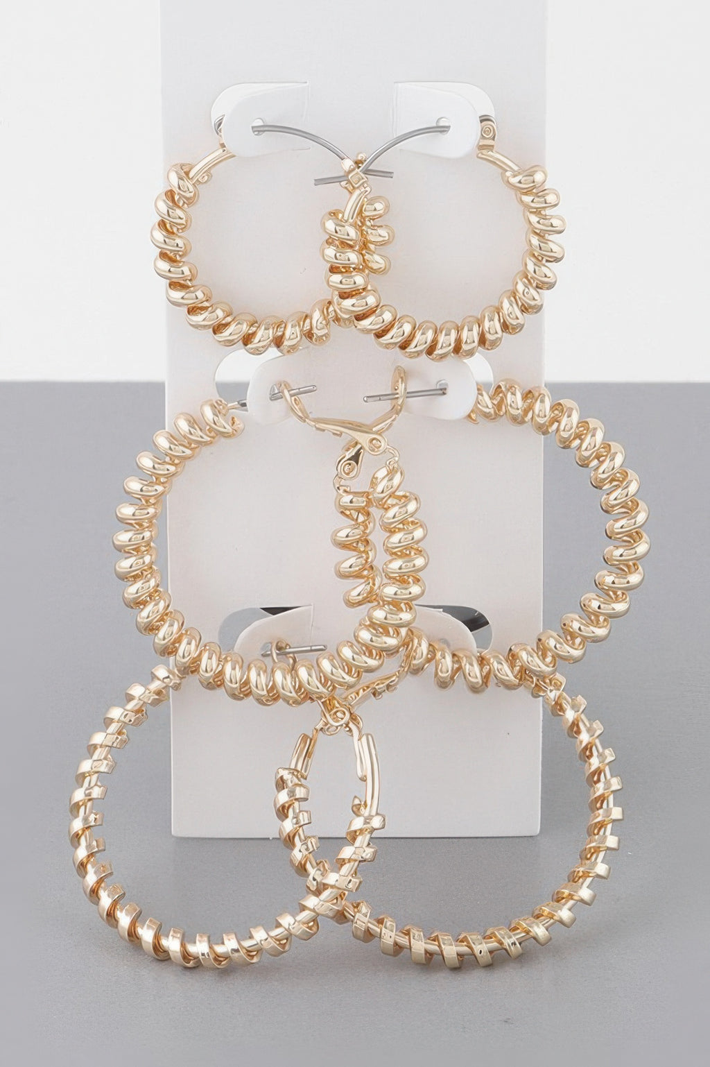 Goldfarbene Multi-Wrapped Creolen-Ohrringe Set mit mehreren Reifen am Halter