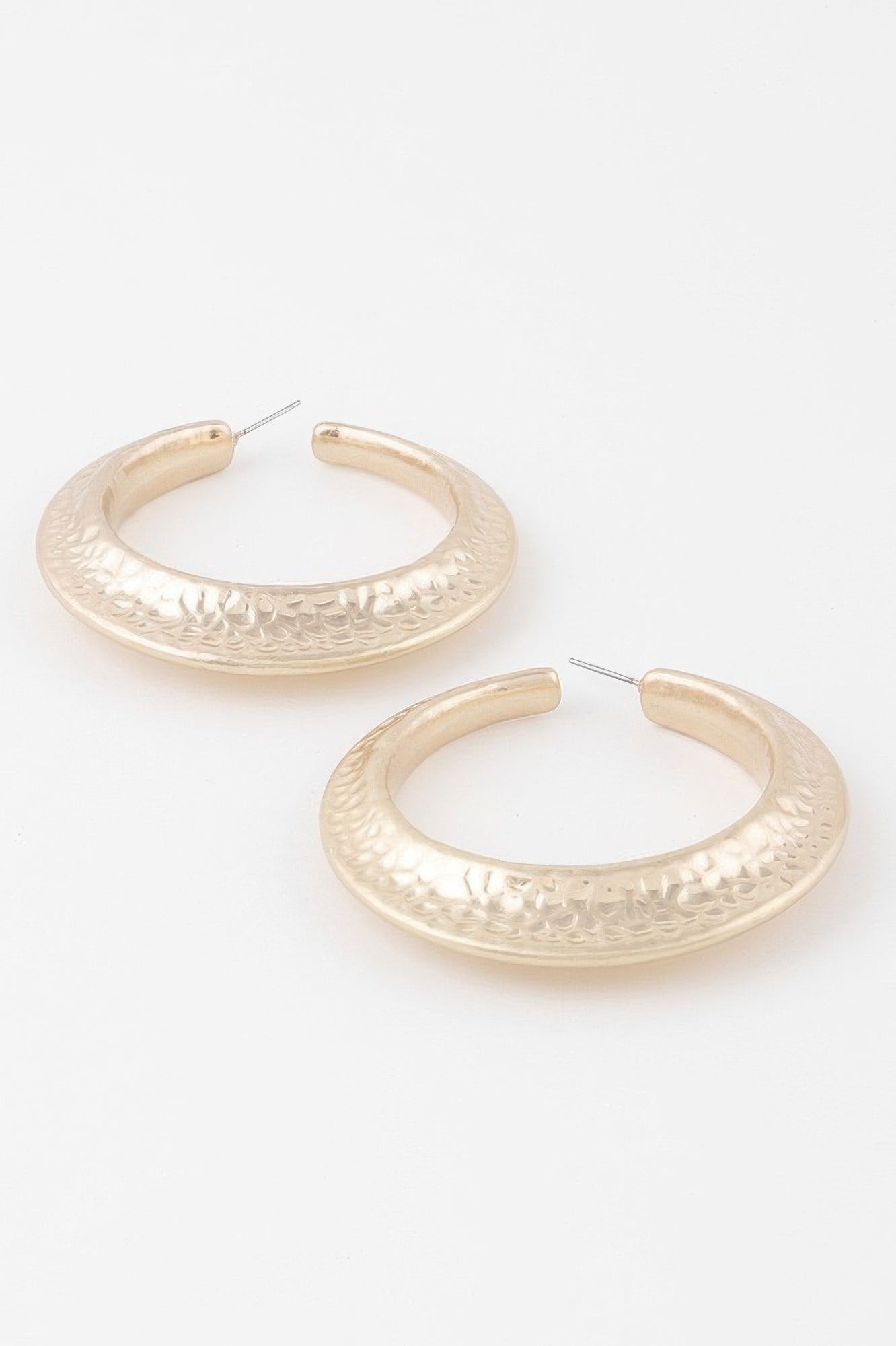 Scaled indent hoop earrings, W gold-tone, textured crescent design