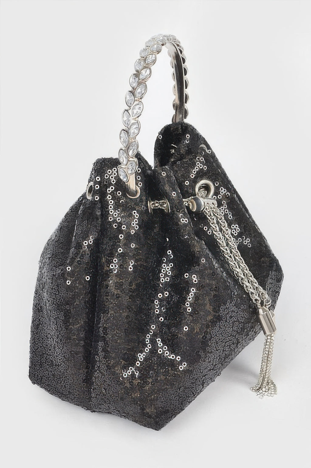 Schwarze Paillettentasche Bucket Bag mit Kettenhenkel, Schnürverschluss und Quasten