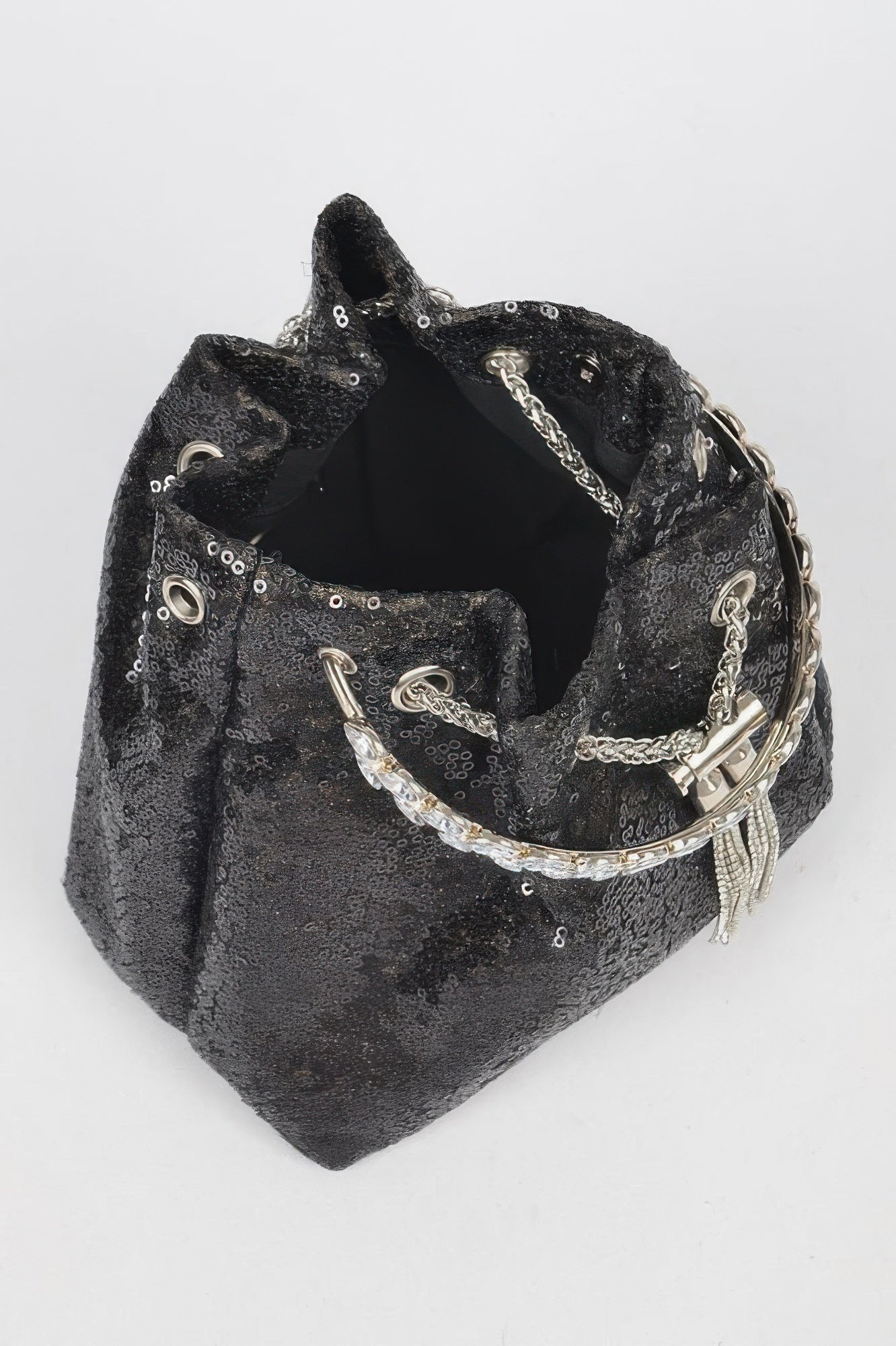 Schwarze Sequin-Bucket-Bag mit Kettenriemen, Metallgürtelschnalle und Innenfutter