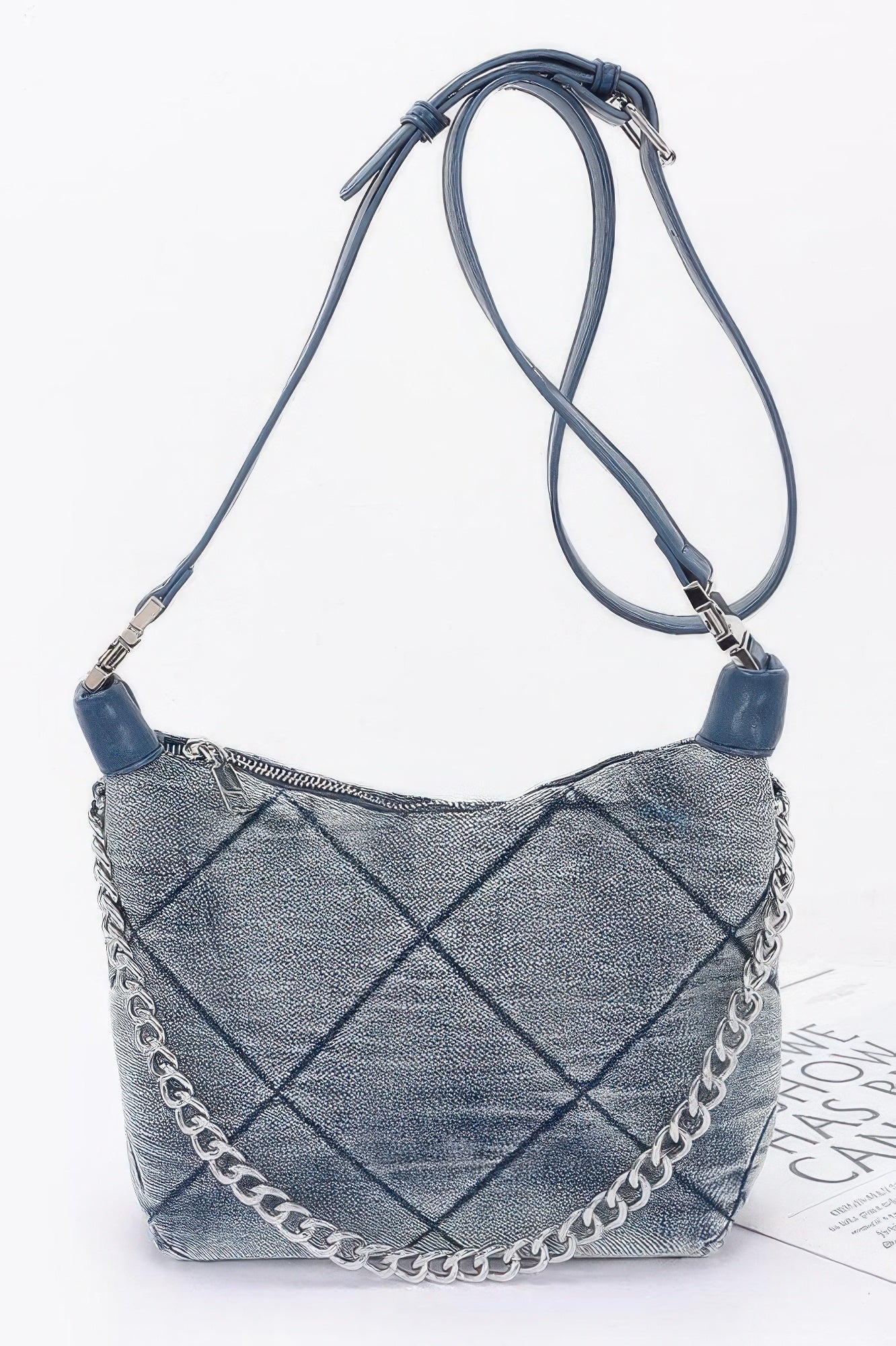 Quilted Jeans-Umhängetasche, dunkles Blau, Kettenriemen und Schulterriemen