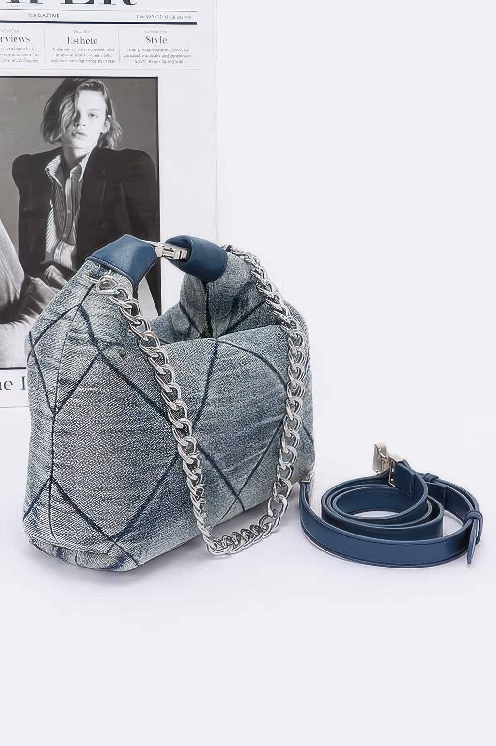 Jeans-Crossbody, dunkles Blau, Kettenriemen und zusätzlicher Schultergurt