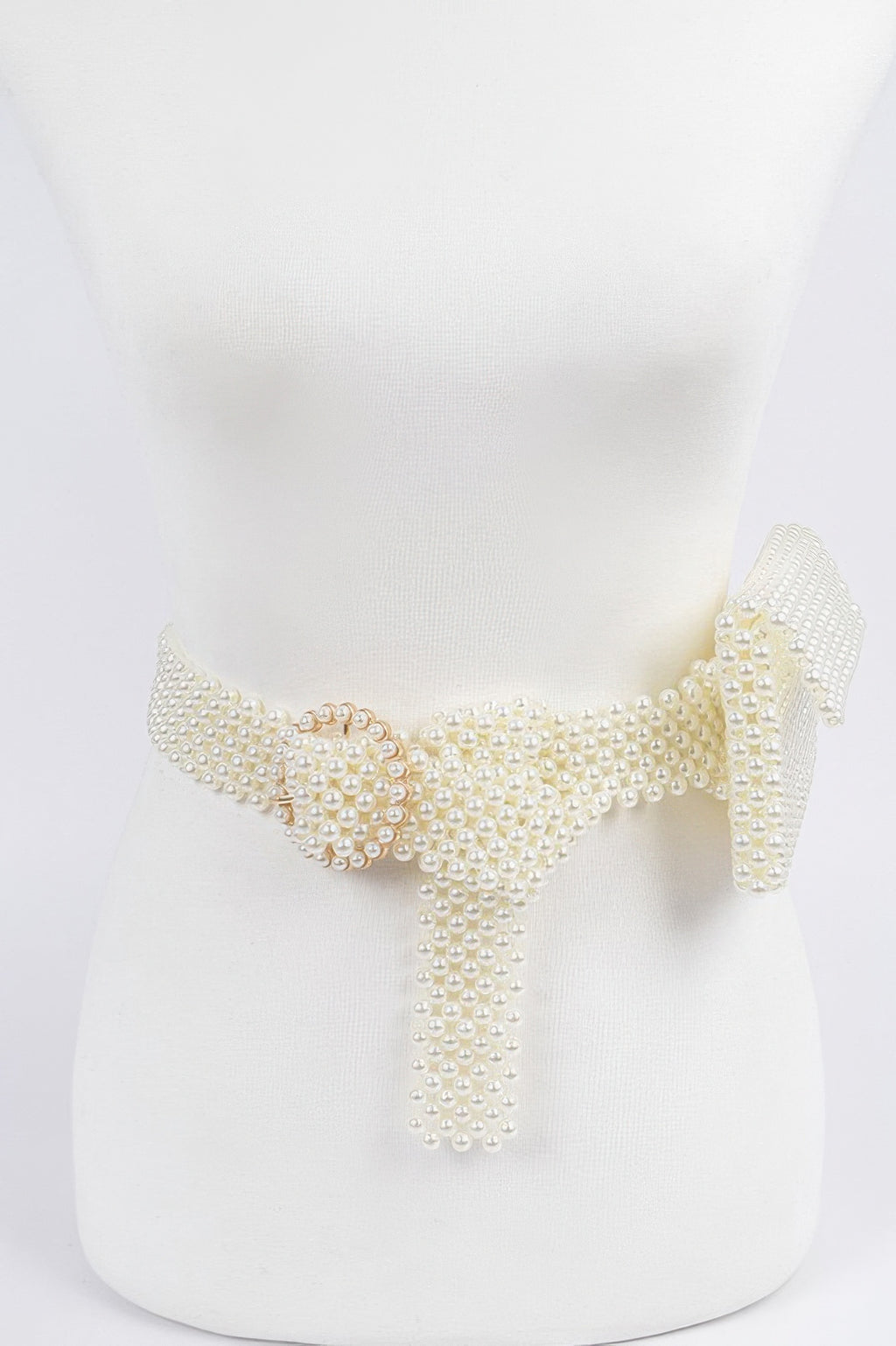 Handmade faux pearl belt bag in ivory, heart-shaped center detail