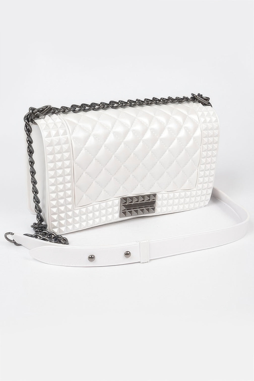 Quilted embossed jelly bag, white color, silver chain strap, flap with snap closure
