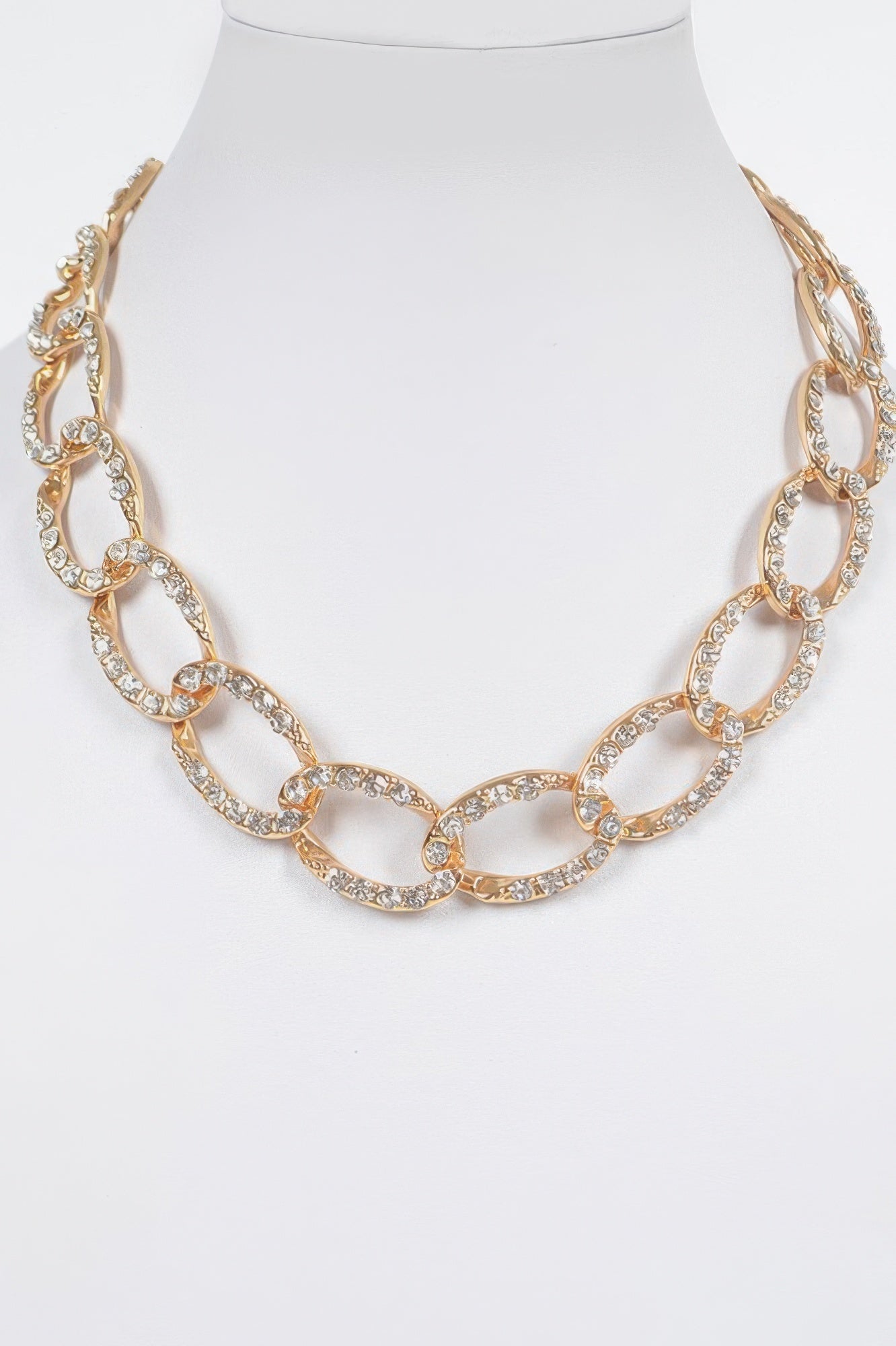 Oversized stoned chain necklace, gold-tone oval links