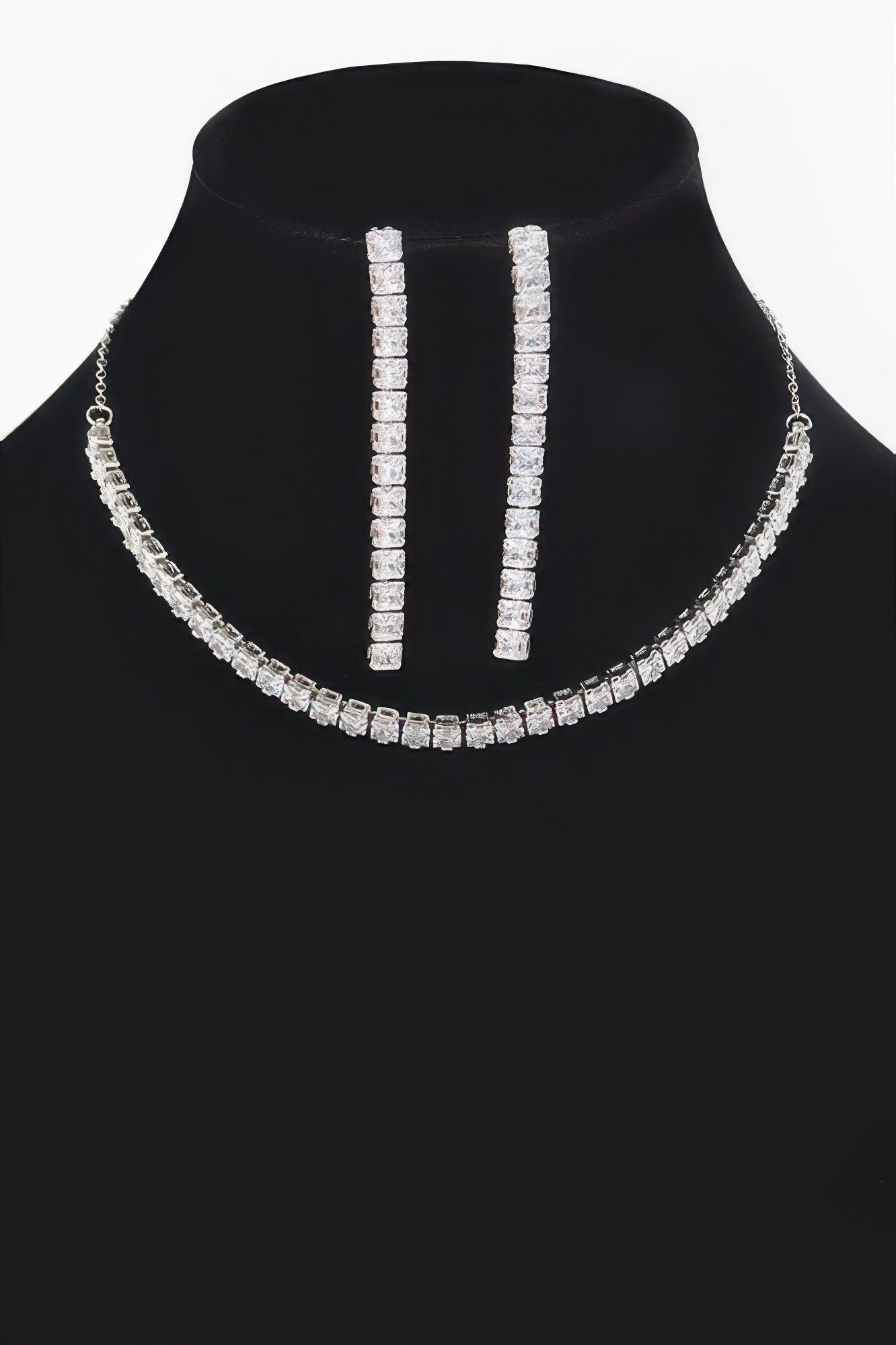 Rhinestone Choker W/earring - Tigbul's Variety Fashion Shop