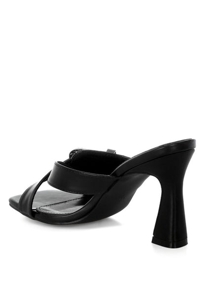Mohaya Engraved Metallic Buckle Sandals - Tigbul's Variety Fashion Shop