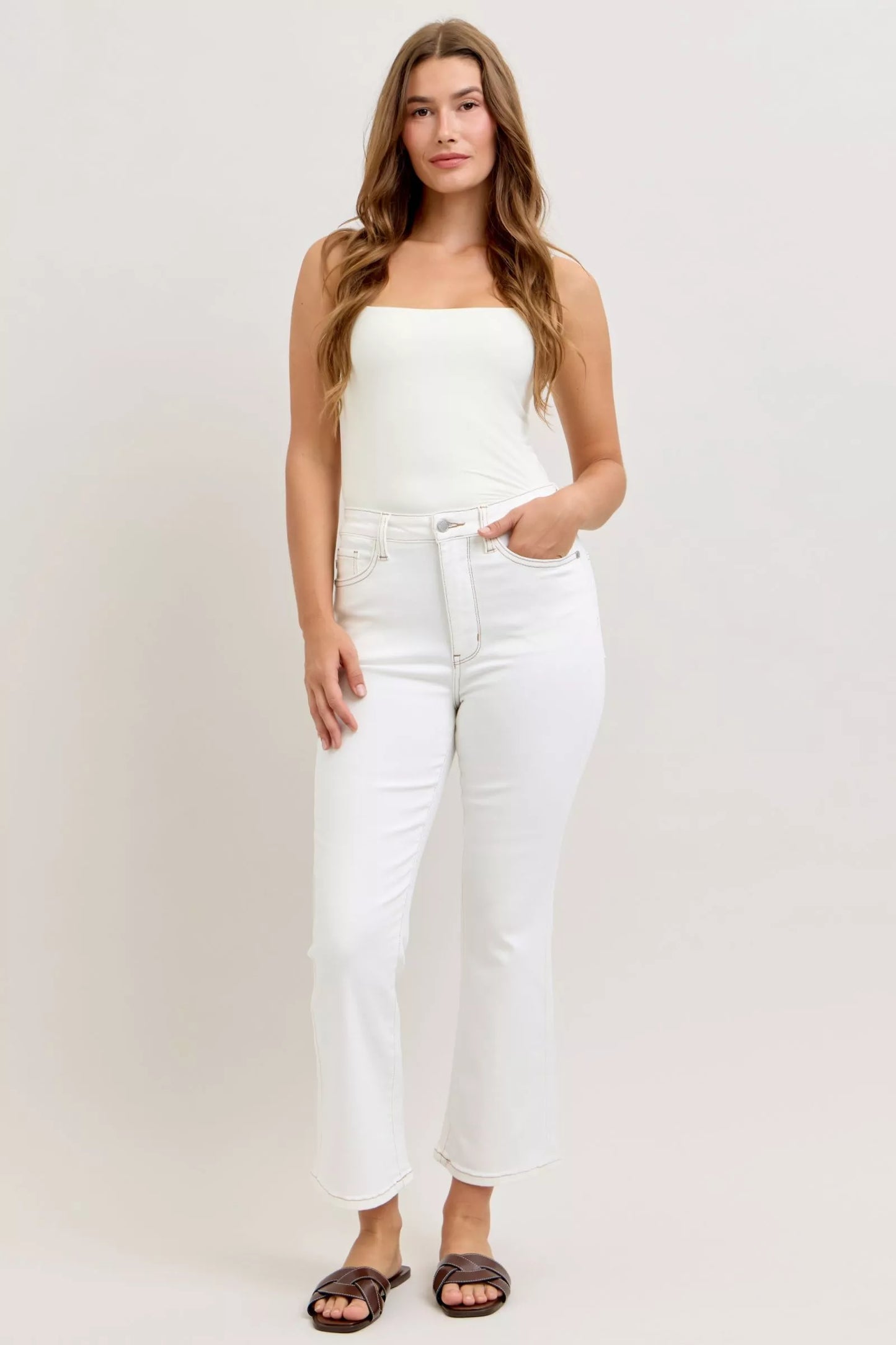 Judy Blue Contrast Stitching Cropped Flare White Jeans | Tigbuls