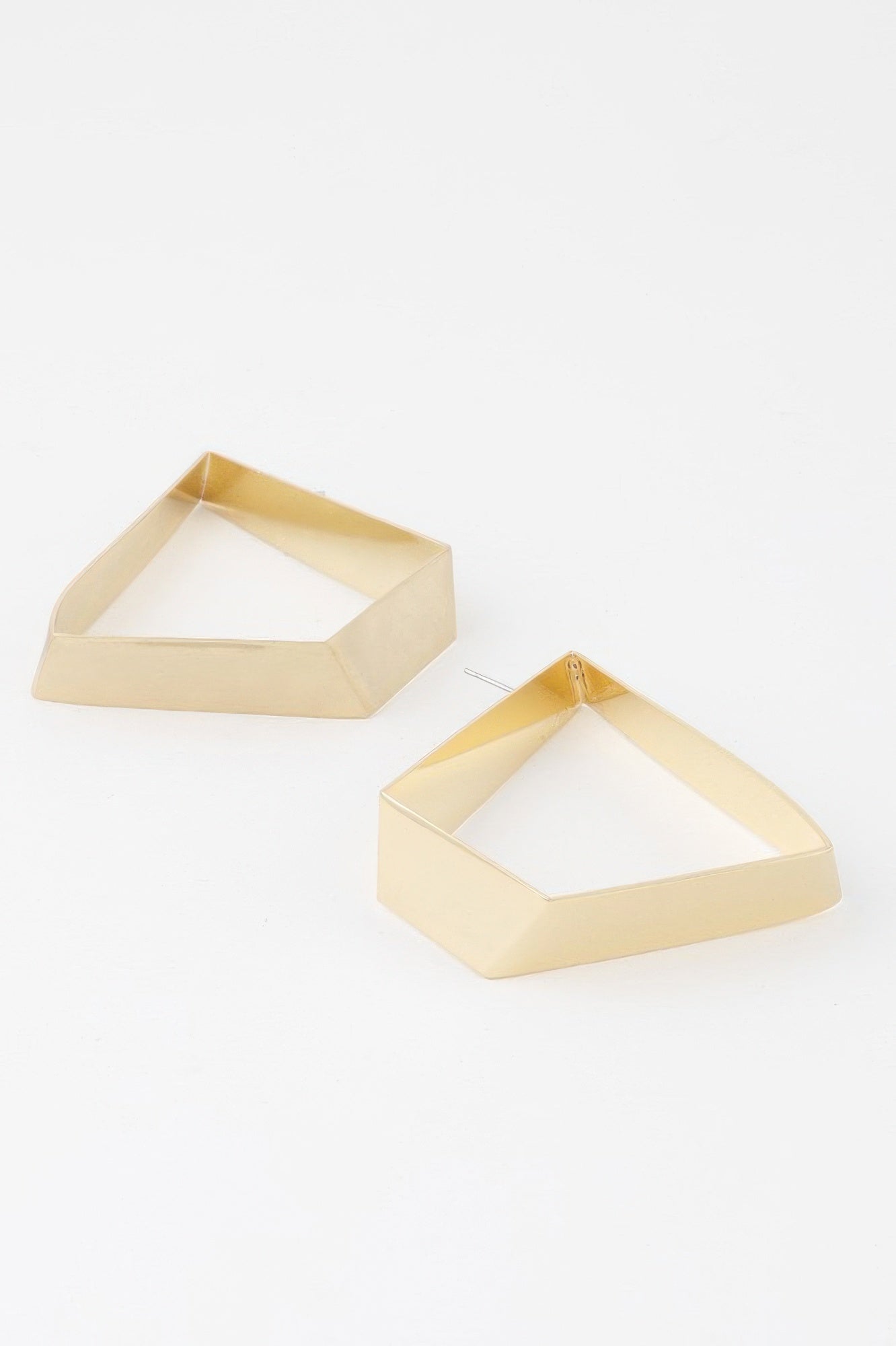 Abstrakte geometrische Gold-Ohrringe, kantiges Rechteck-Design