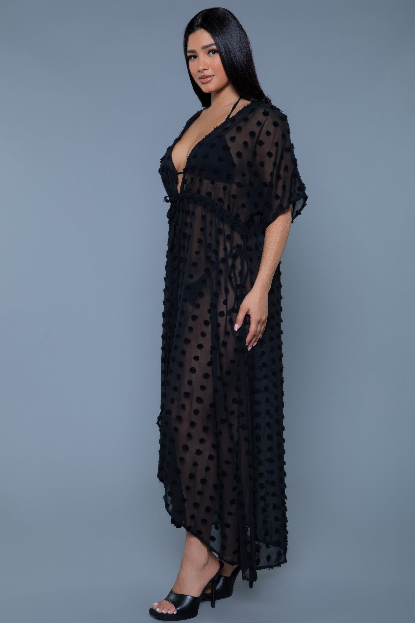 Schwarzes Maxi-Cover-Up-Kleid mit V-Ausschnitt, Punkten und kurzen, lockeren Ärmeln