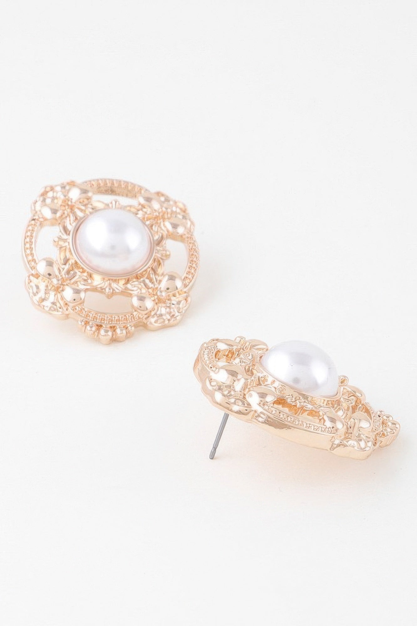 Gold cream filigree pearl stud earring, round white pearl with ornate ribbon setting