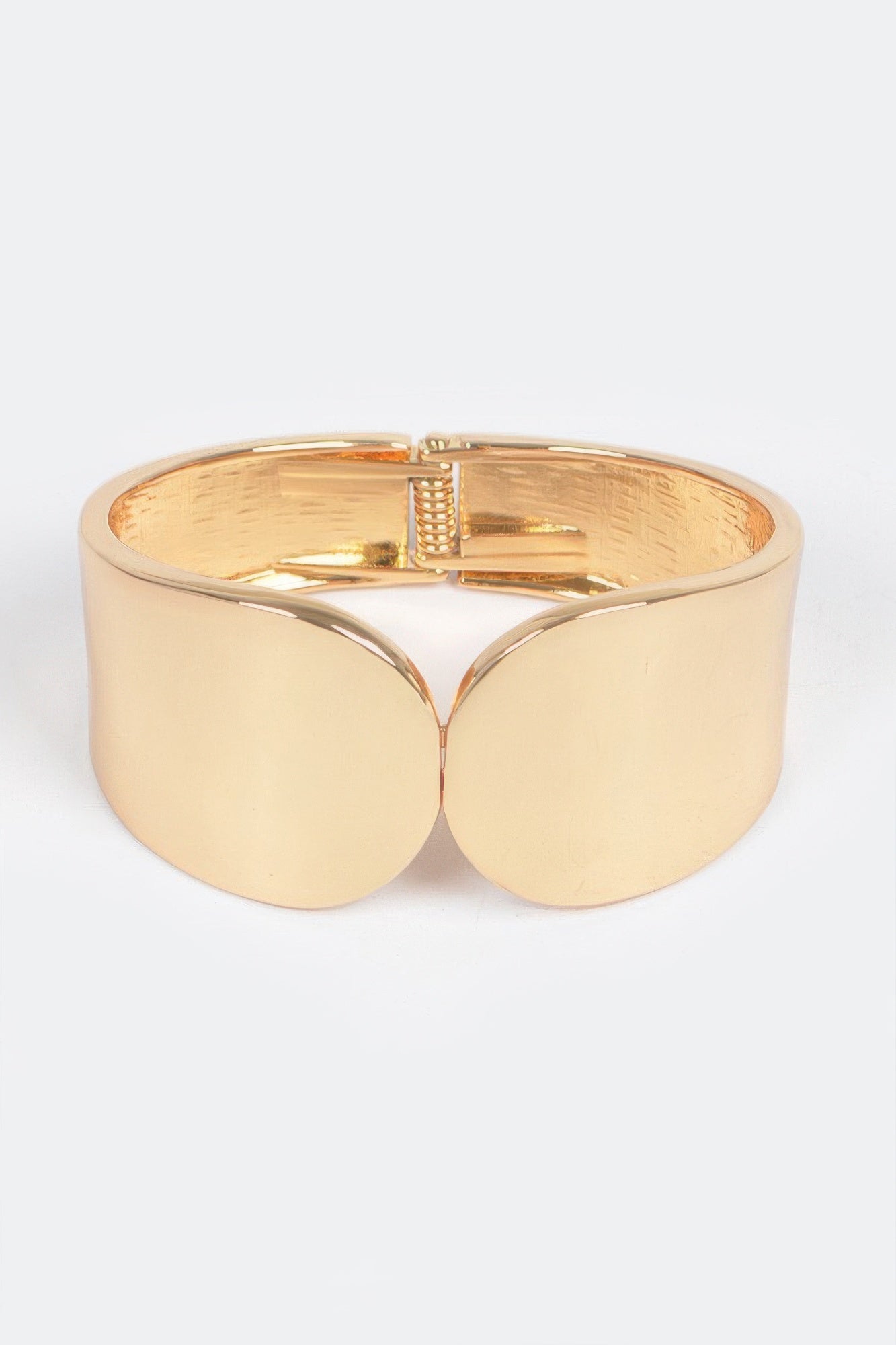 Metal spring hinge cuff bracelet, gold finish with clasp detail