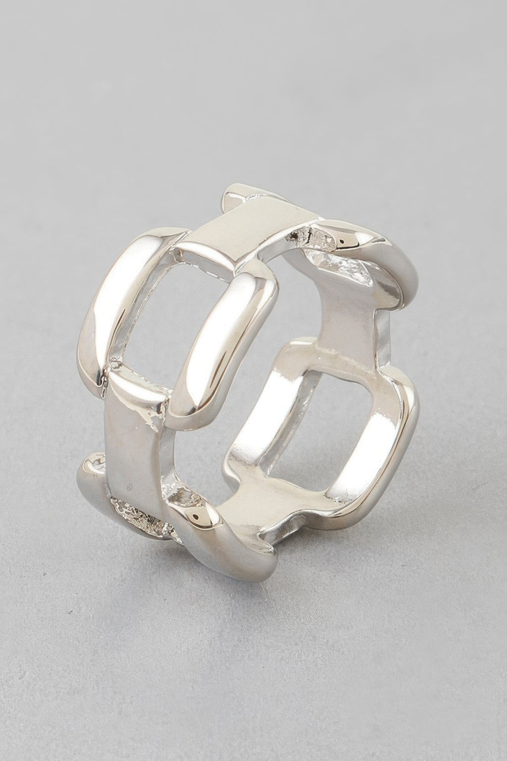 Shiny link chain ring, silver-tone open links, bold chunky square center