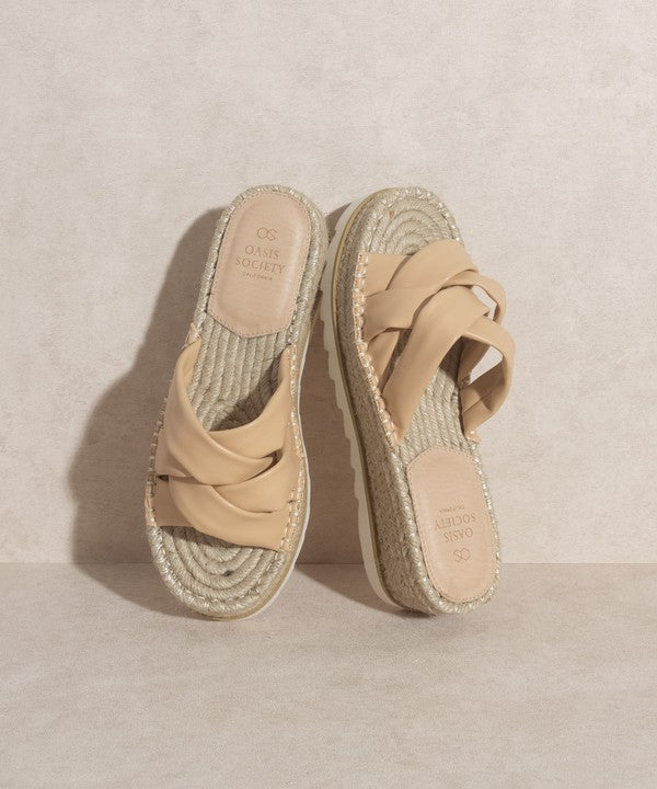 Beige Slider mit gekreuzten Riemen, gewebte Espadrille-Sohle, Plateau-Absatz
