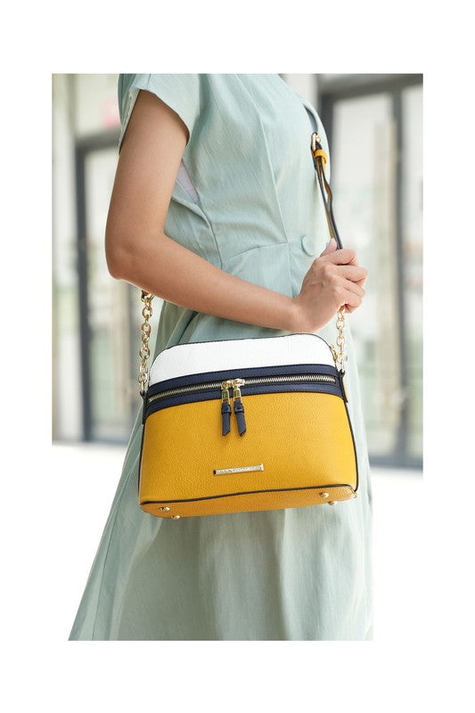 Karelyn Crossbody, Senfgelb mit marineblauem Mittelband, Kettenriemen, Reißverschluss