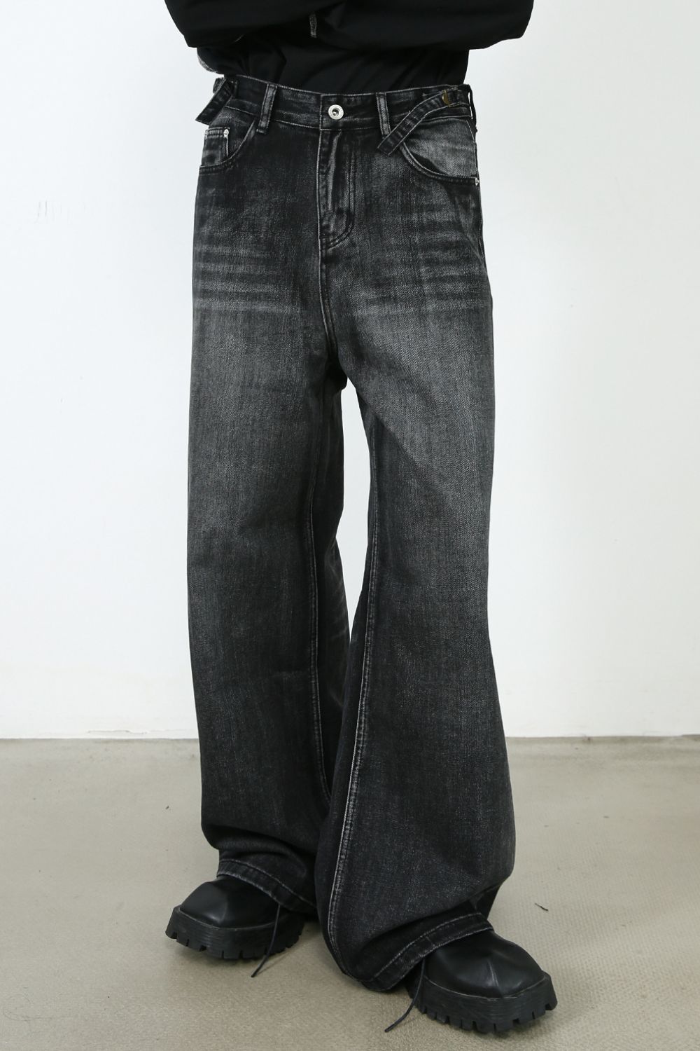Men's Wide Leg Jeans with Pockets - Tigbul's Variety Fashion Shop
