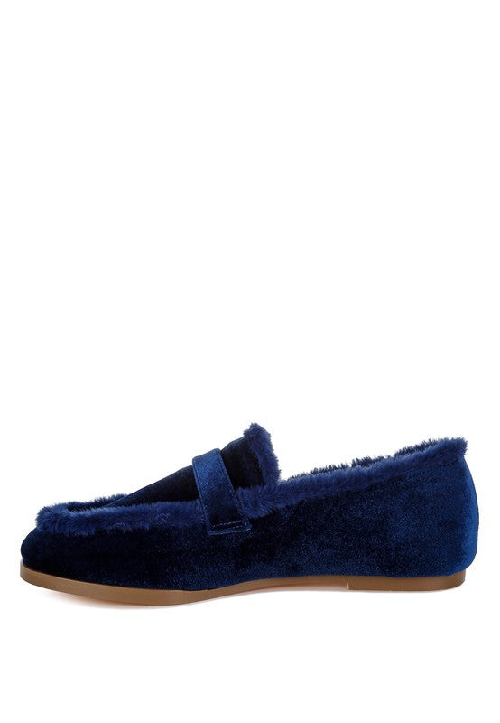 Blue velvet loafers with faux-fur collar and slip-on design