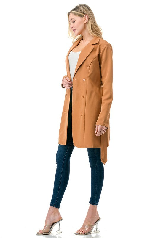 Blazer Camel mit langen Ärmeln, Knöpfen vorn und Revers, gerade Passform