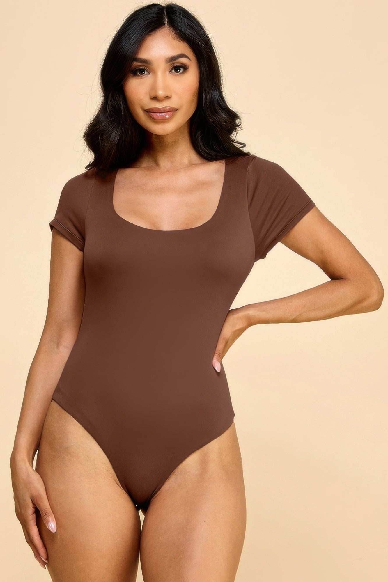 Brown short-sleeve scoop neck double-layer bodysuit, fitted thong back