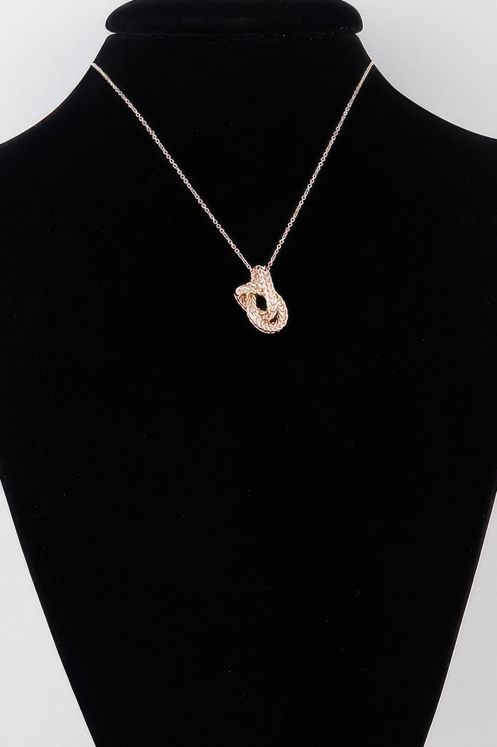 Braided Interweave Pendant Necklace, geflochtener Anhänger, goldfarben