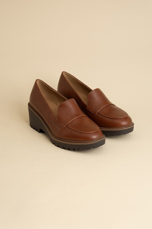 Women's Sophisticated Classic Loafers - Tigbuls Variety Fashion