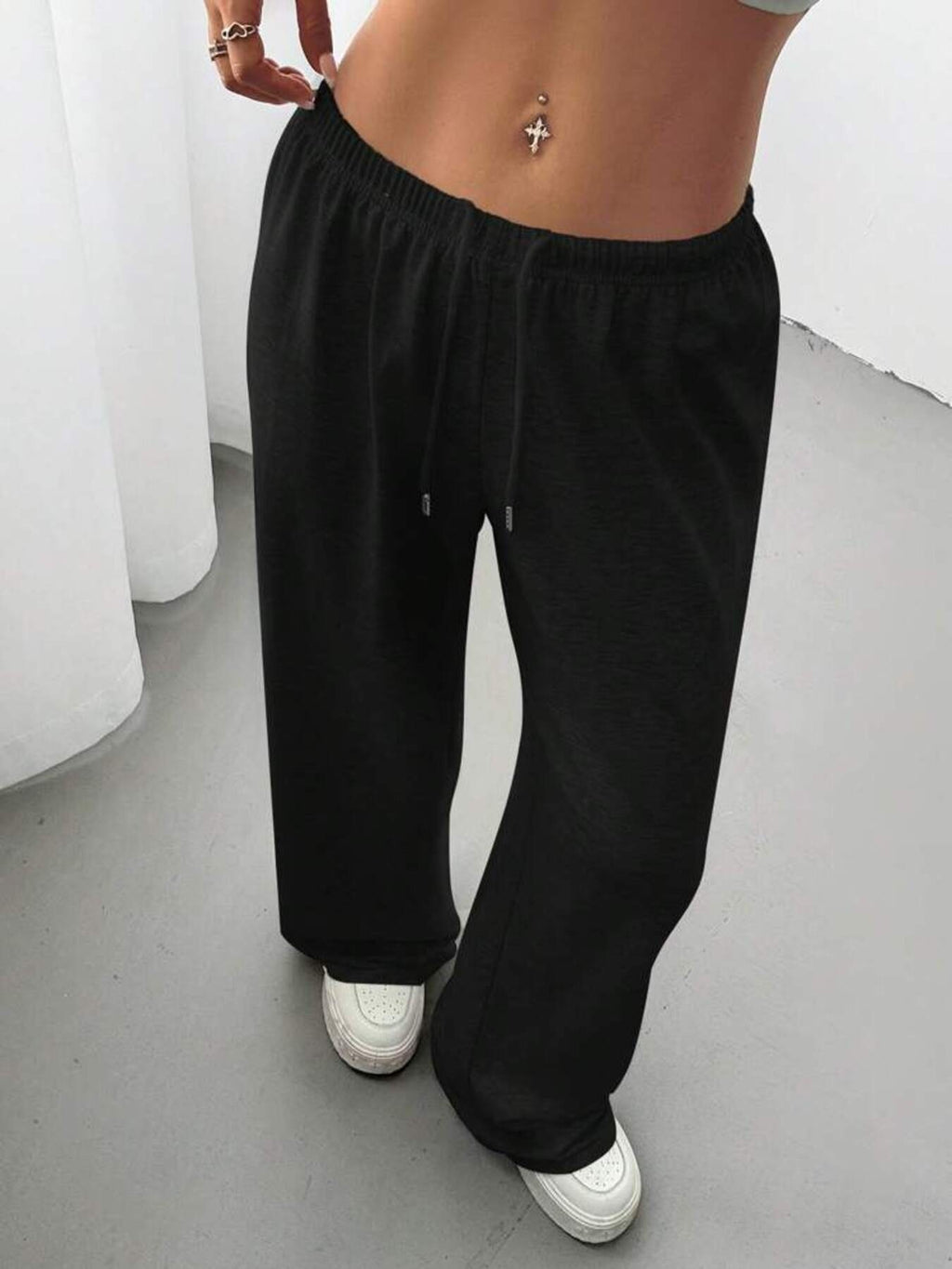 Relaxed Fit Drawstring Pants, black loose fit with side pockets