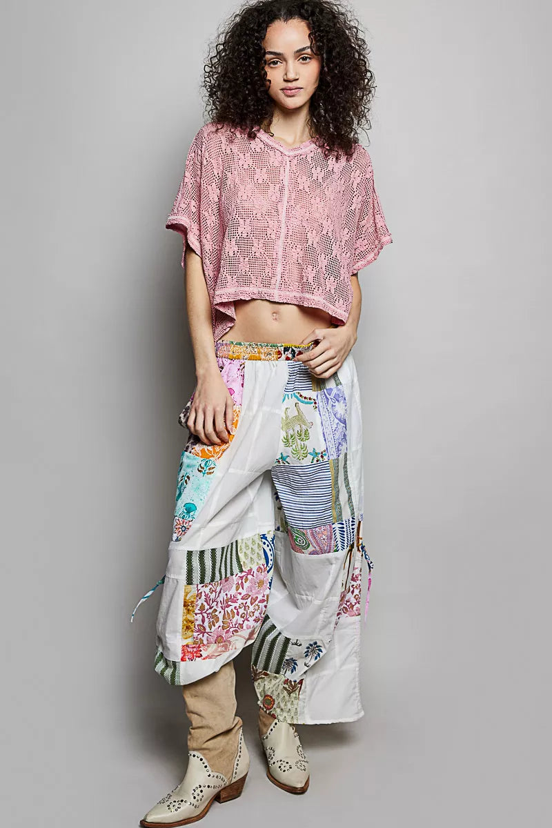 Dusty rose crochet lace short-sleeve crop top, loose hem