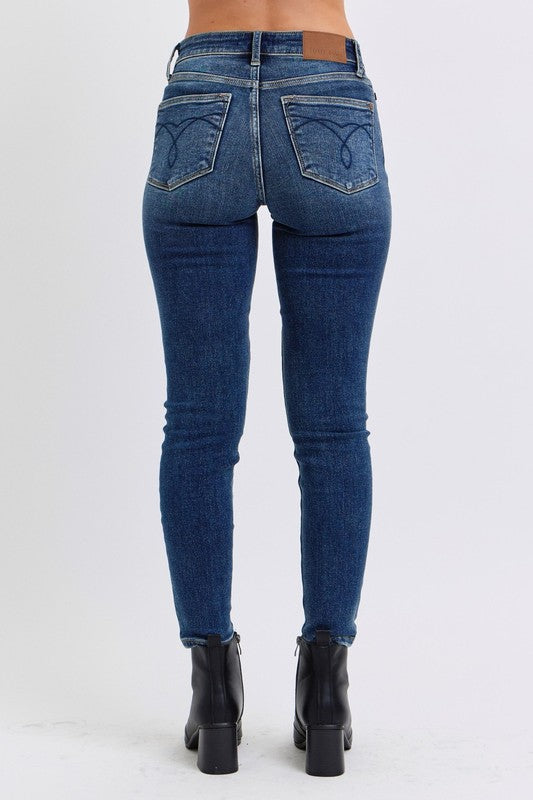 Judy Blue Full Size Mid-Rise Waist Skinny Jeans with Pockets - Tigbul's Variety Fashion Shop