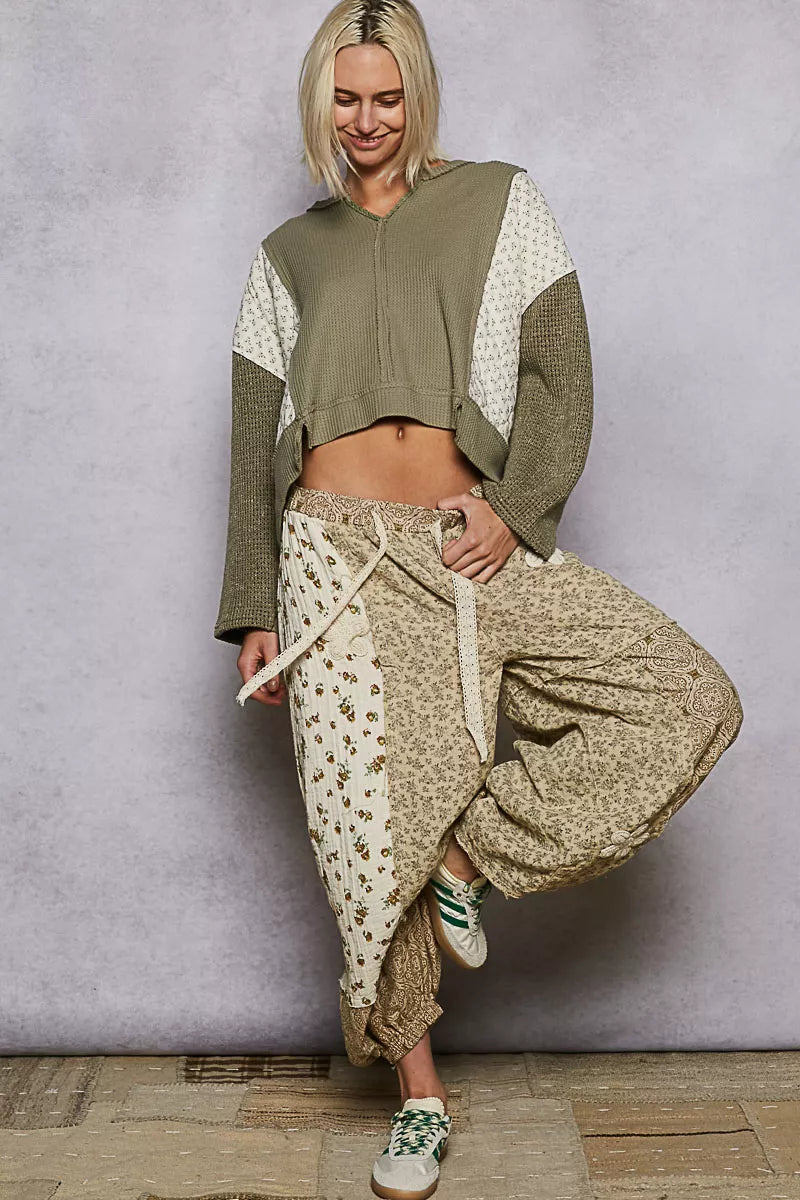 POL Mix Thermal Floral Pattern Quilted Knit Cropped Top with Raw Edge Detail - Tigbul's Variety Fashion Shop