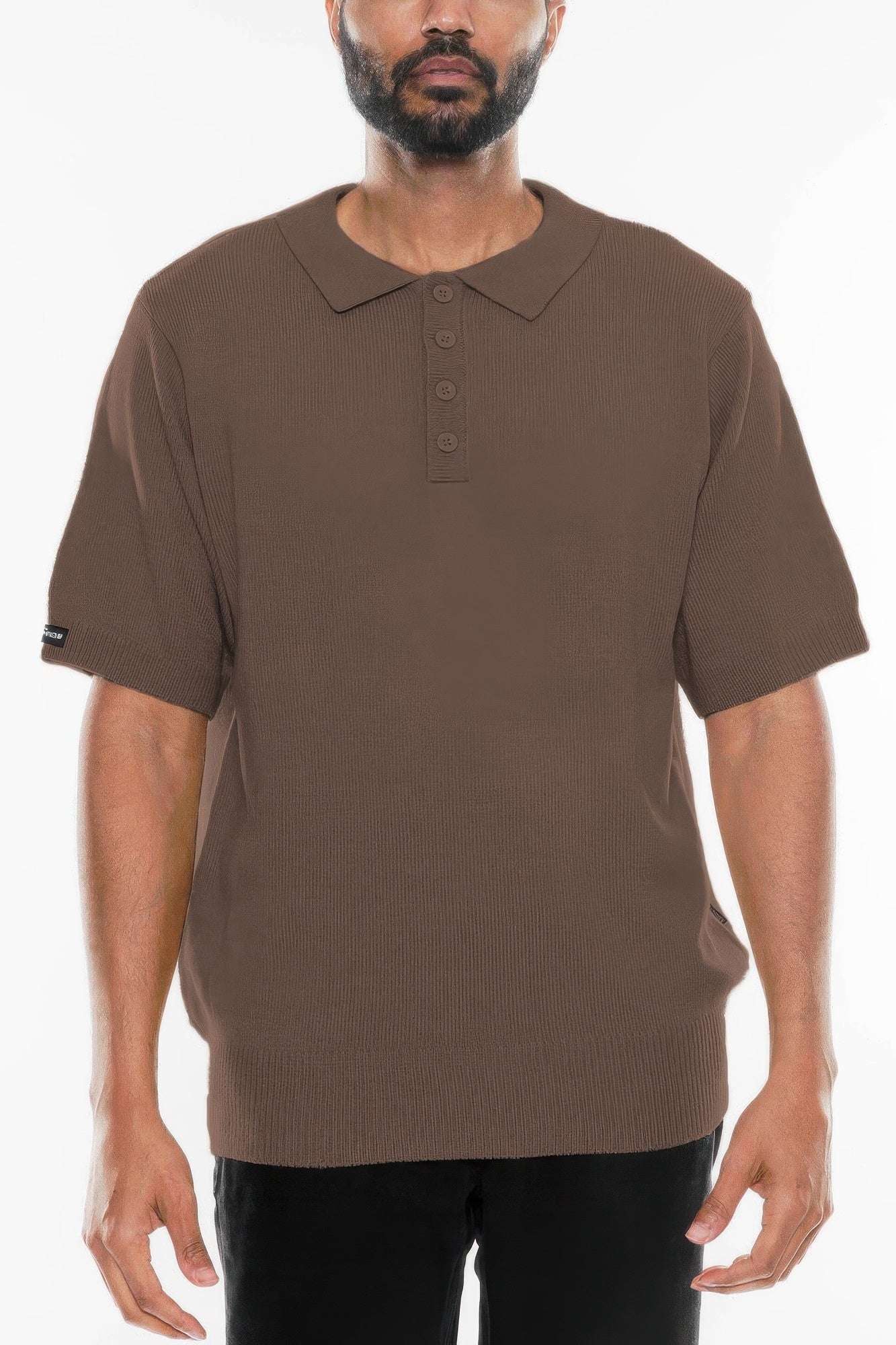 Charlie Brown Shirt: kurzarm Polo in Braun mit Knopfleiste am Kragen