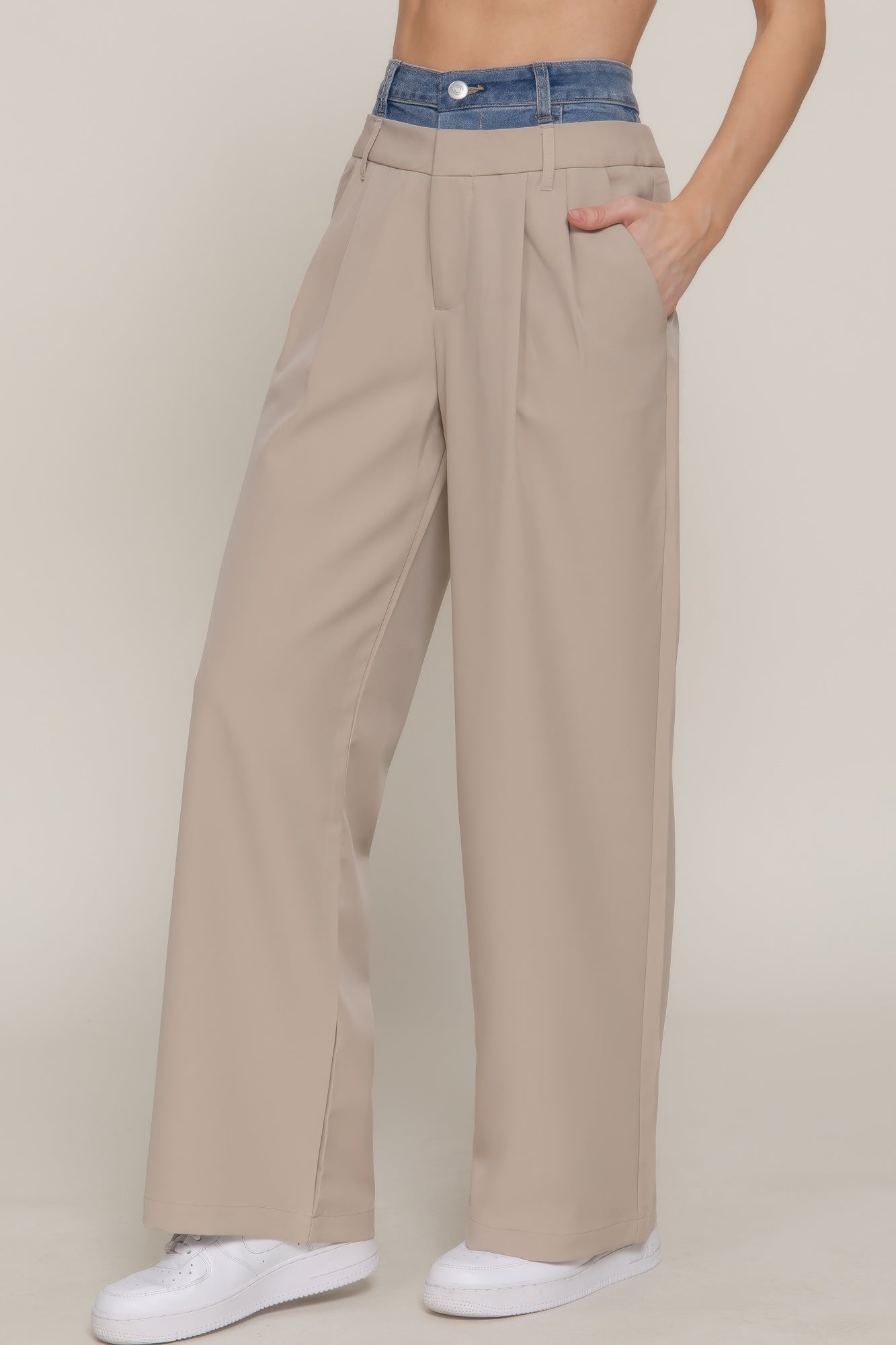 Taupe straight long denim pants with contrast blue waistband, front button and pockets