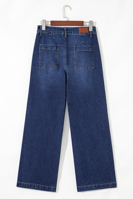 Back view dark blue straight-leg jeans with high waist and patch pocket style