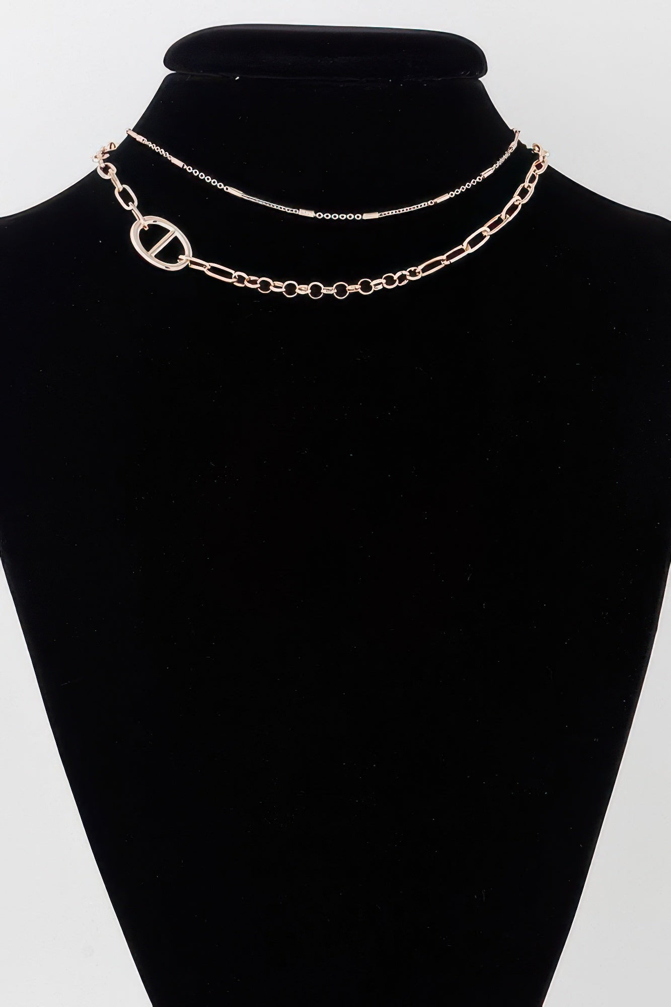 Gold double-link chain choker necklace with oval ring links