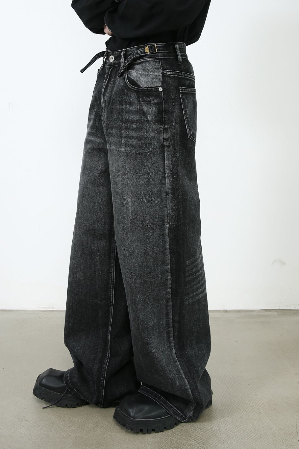 Men's Wide Leg Jeans with Pockets - Tigbul's Variety Fashion Shop