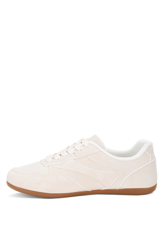 Seola everyday soft sneakers in ivory, lace-up with gum rubber sole