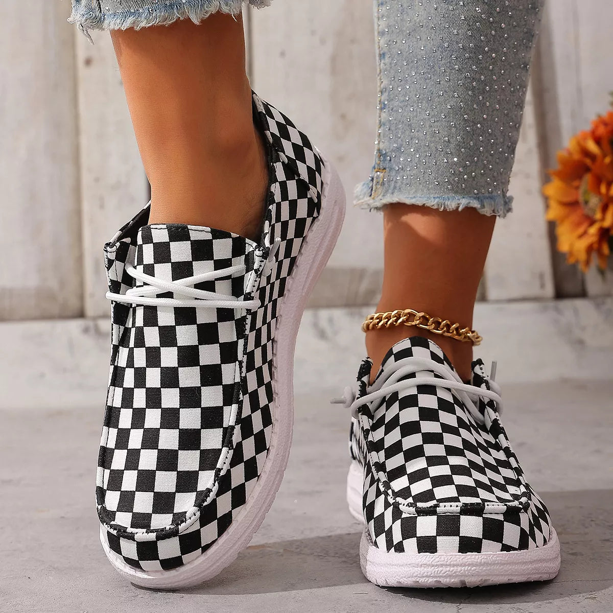 Checkerboard Pattern Casual Sneakers - Tigbul's Variety Fashion Shop