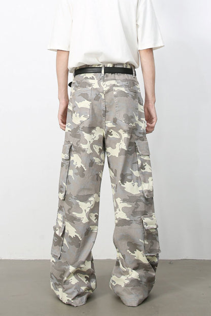 Men's Camouflage Wide Leg Cargo Jeans - Tigbul's Variety Fashion Shop