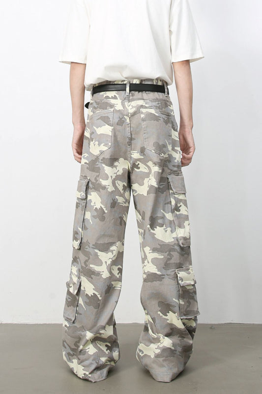 Men's Camouflage Wide Leg Cargo Jeans - Tigbul's Variety Fashion Shop