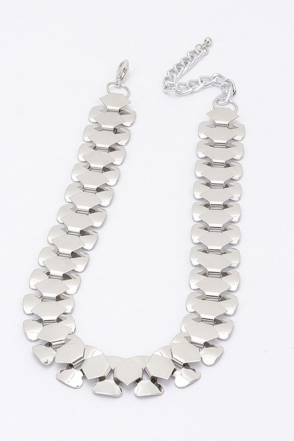 Elysian Circle Necklace, silver-toned chunky chain with curved scalloped segments