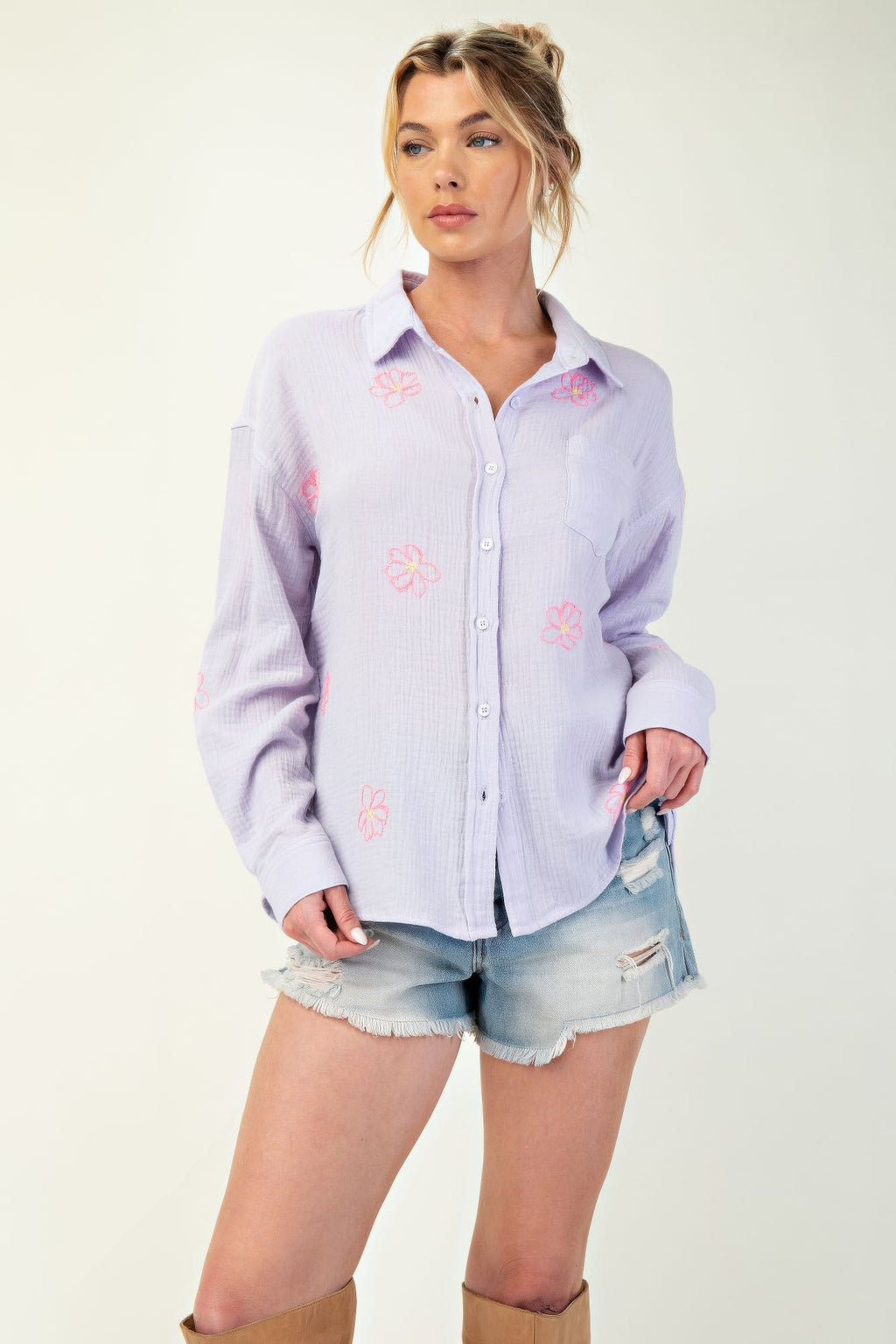 Lavender cotton gauze button-down shirt with embroidered flowers and button front