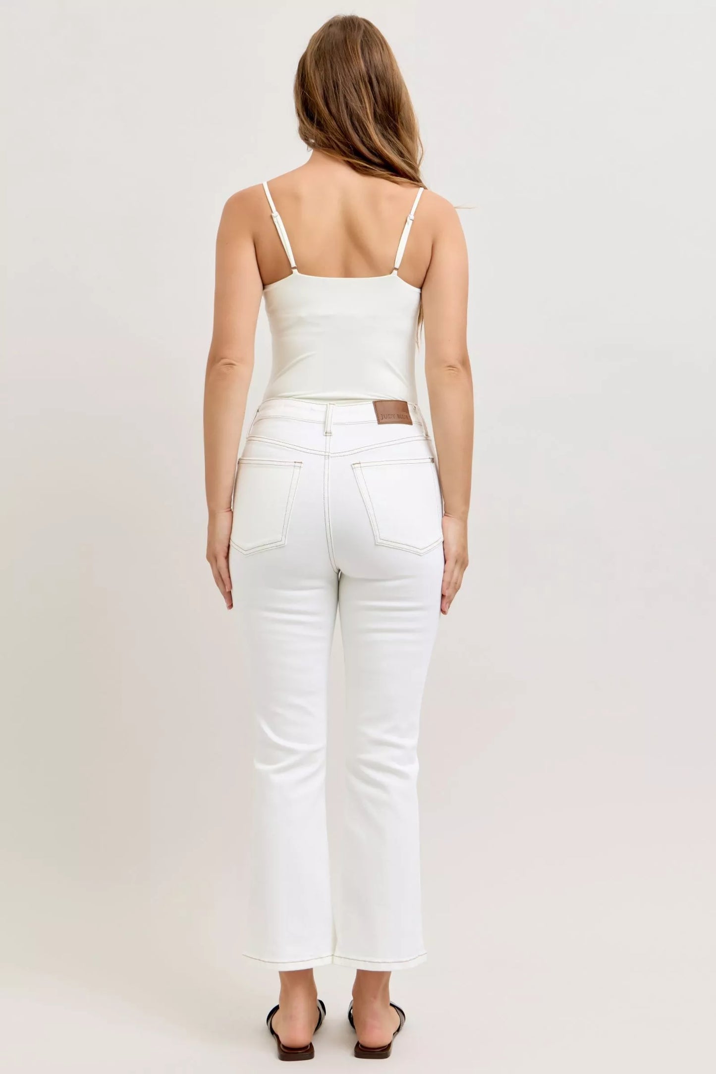Judy Blue Contrast Stitching Cropped Flare White Jeans | Tigbuls