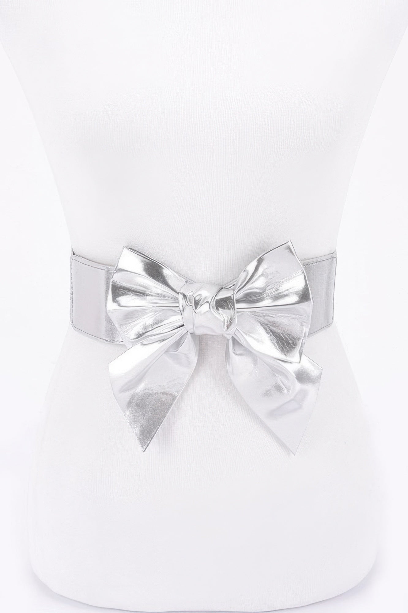 Faux leather elastic belt with silver metallic bow at waist