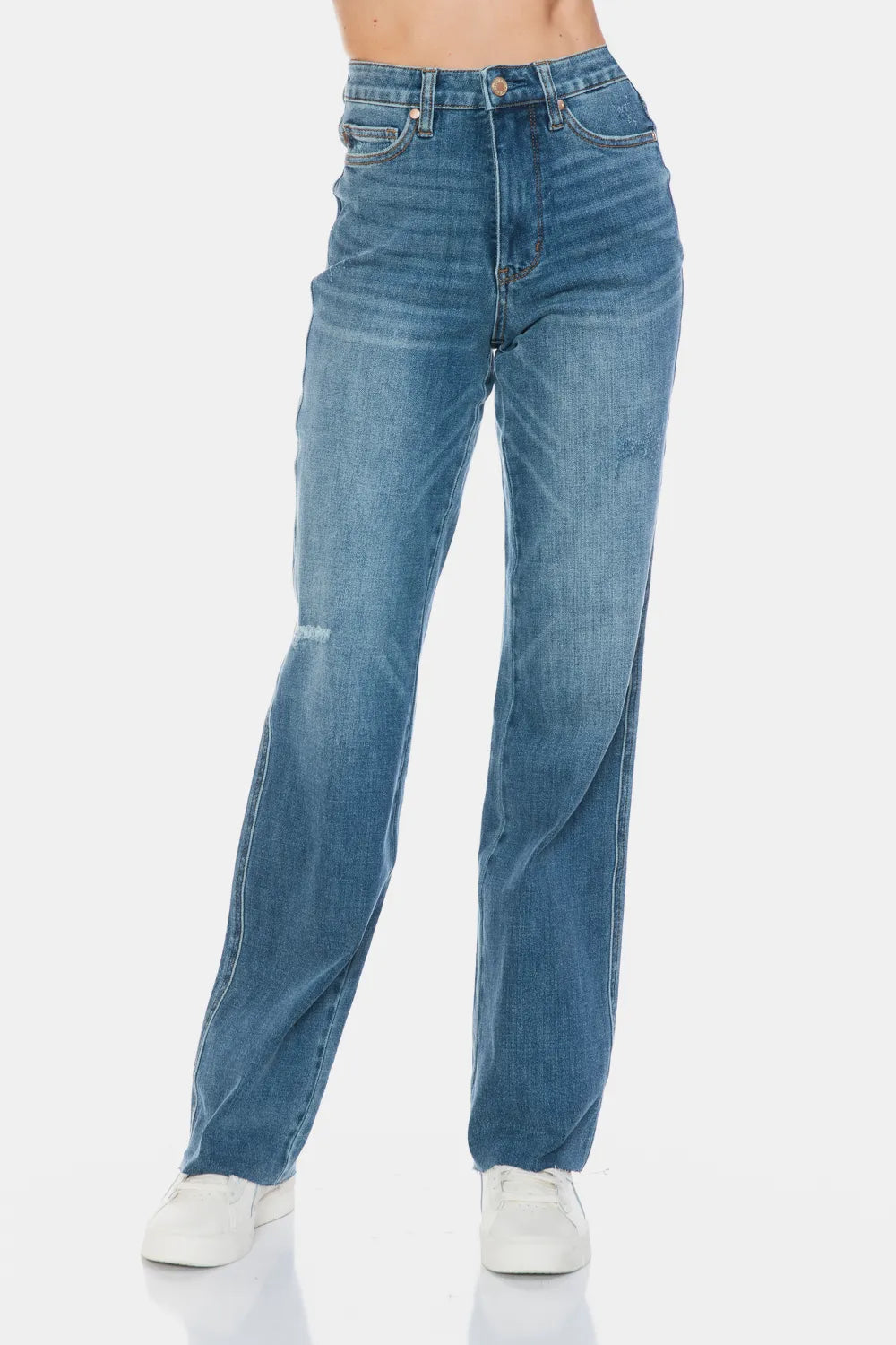 Medium-wash straight jeans, button closure, front patch pockets, raw hem