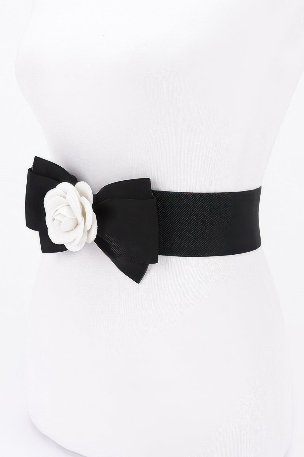 Flower Bow Elastic Belt: schwarzes elastisches Band mit weißer Florblume