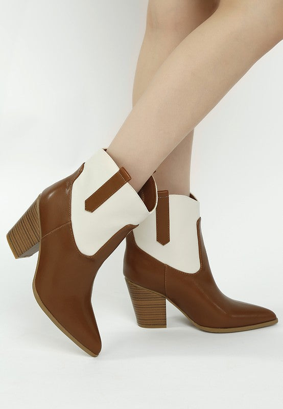 Two-tone western boots in brown with off-white side cutouts and medium block heels