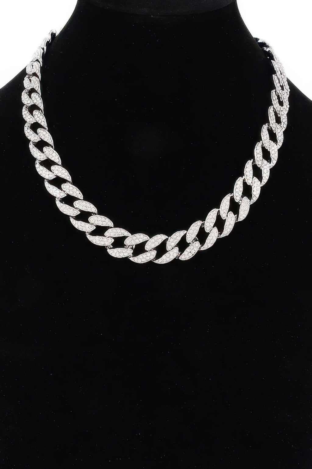 Hammered Bulk Chain Necklace in silver tone with hammered link chain