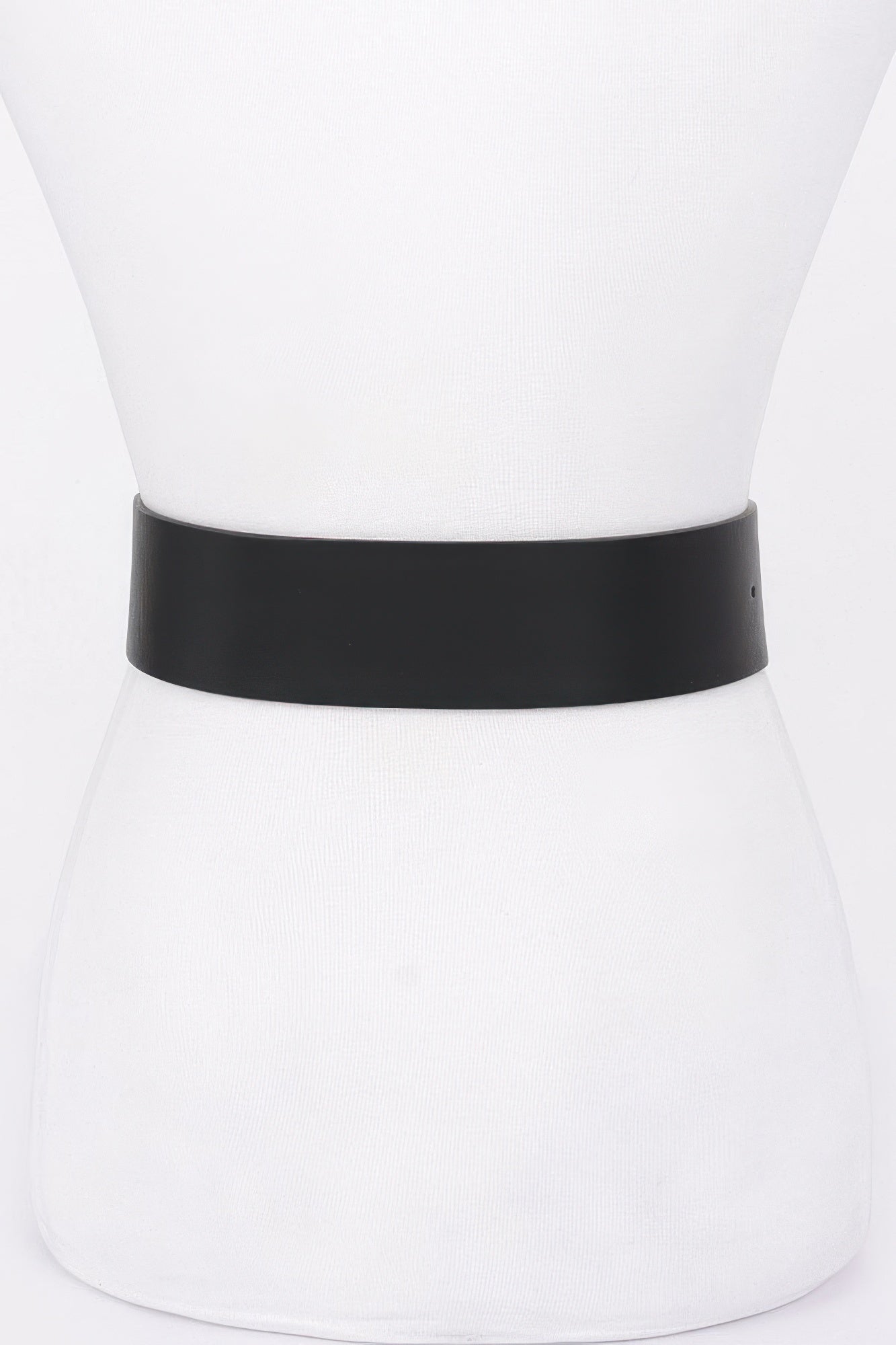 Black stretch belt band, no buckle shown