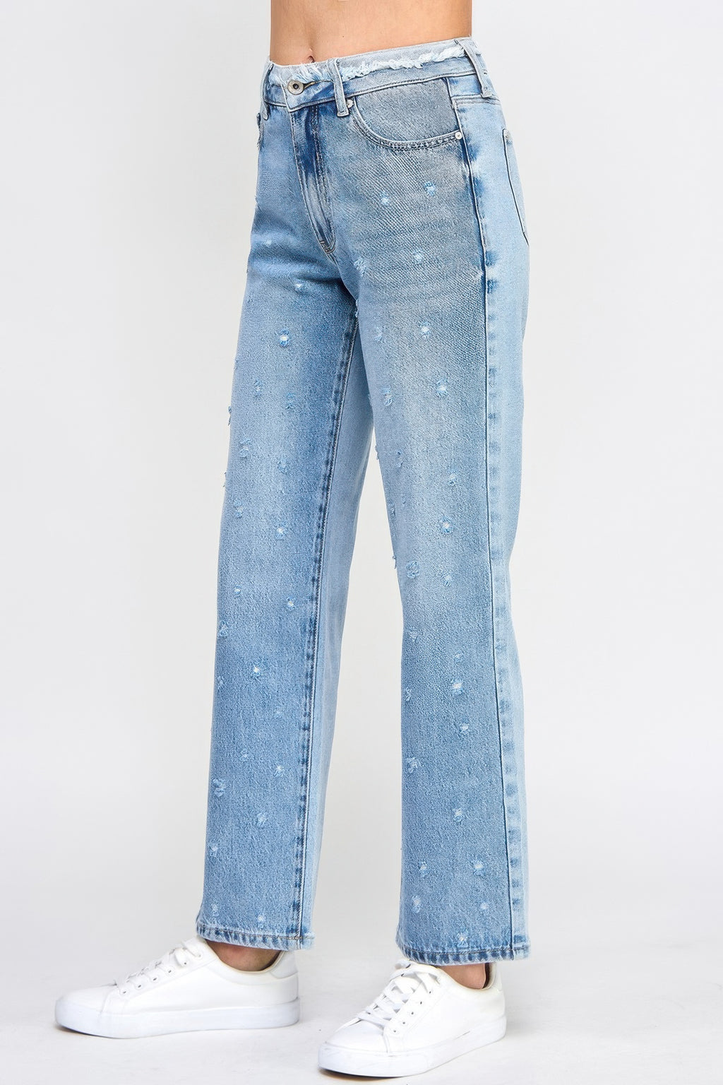 High-Rise Dad-Jeans hellblau, gerade Weite, Fransen am Bund, Knopfverschluss