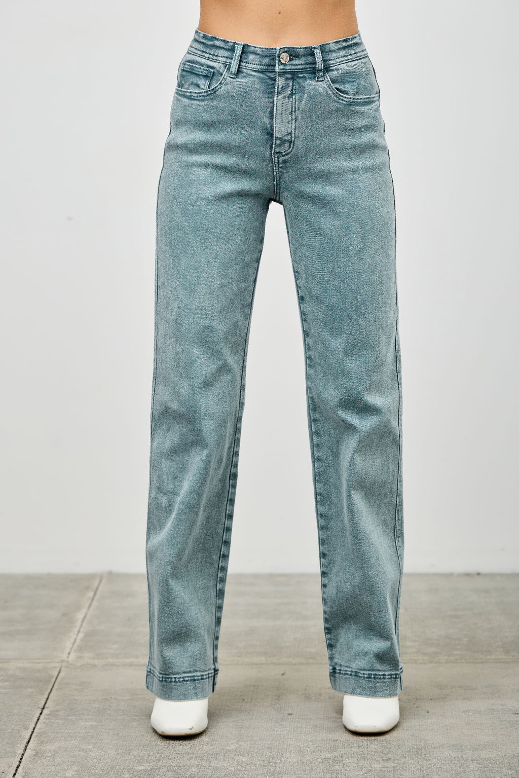 Jeans High Rise Slim Wide Straight talle alto, azul desgastado, pierna recta ancha