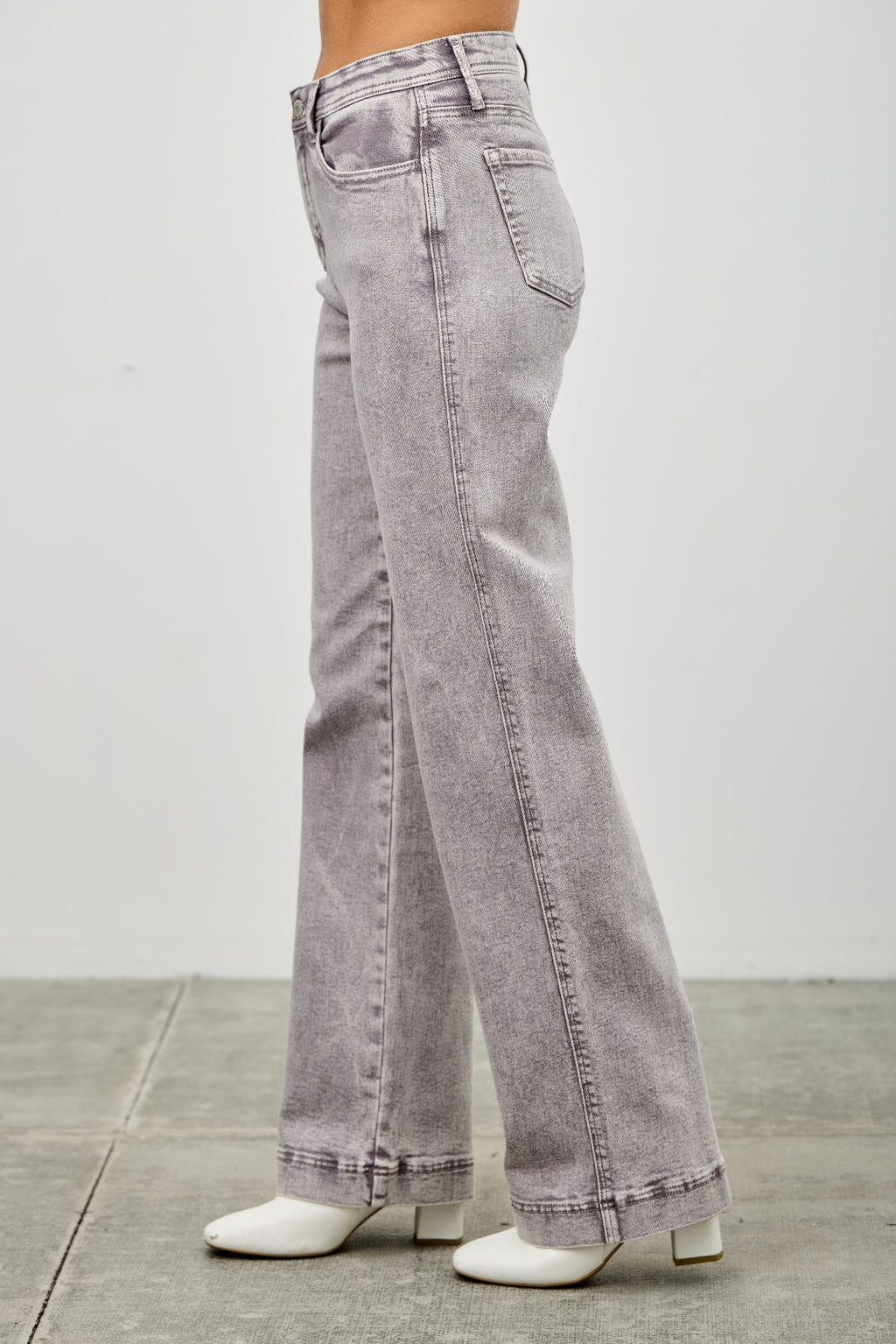 High rise wide-straight jeans in light gray wash, side seams and back pocket detail.